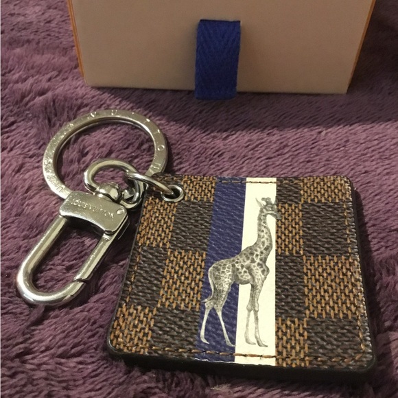 Authentic Louis Vuitton Damier Illustra  SAVANE Giraffe Chapman Keychain - Picture 7 of 16